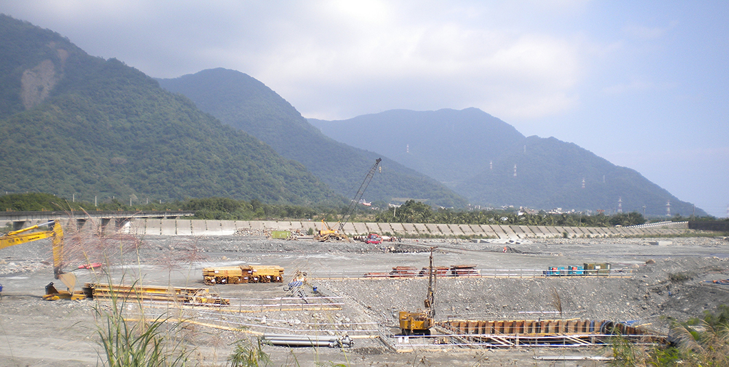 台灣宜蘭 台九線蘇花公路南澳武塔段新建工程-橋墩基礎開挖束水工程案