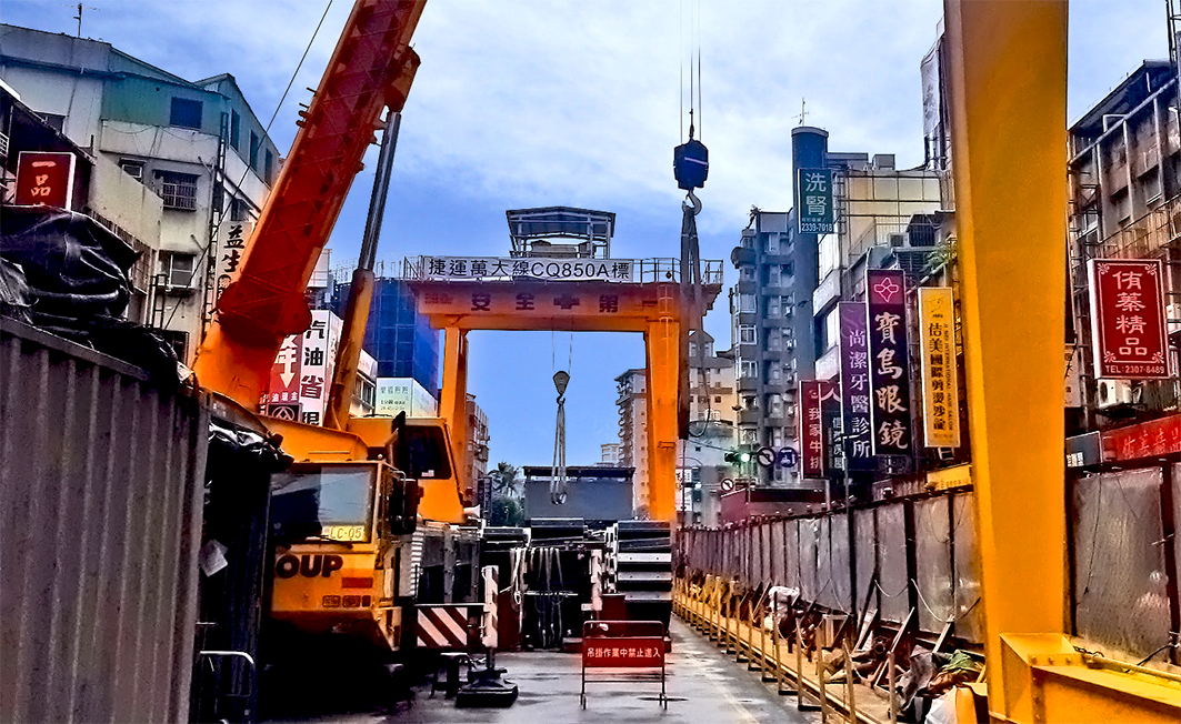 台灣台北 捷運萬大線工程排水